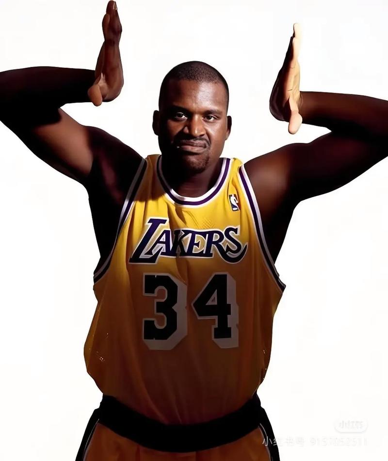 传记作者：莱万曾不满哈维的训练，他在波兰和拜仁都曾施压换帅