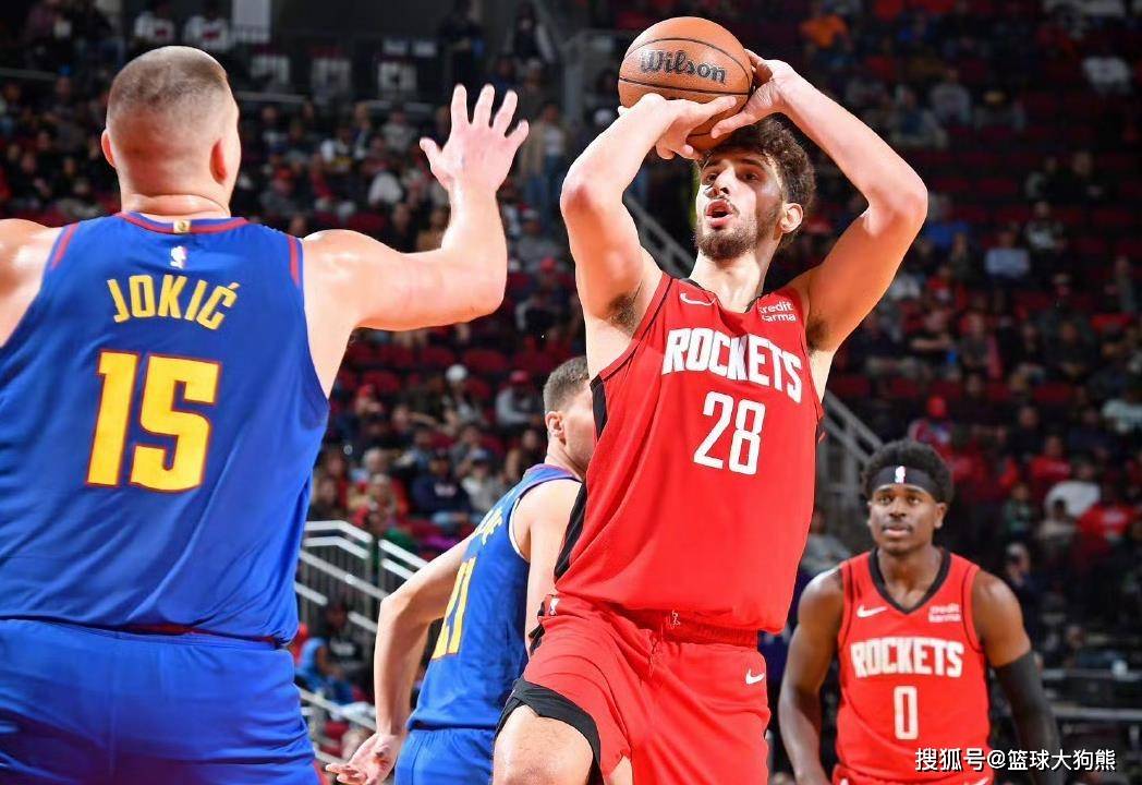 曼晚：多纳鲁马对加盟曼联持开放态度，但不会采取永久转会