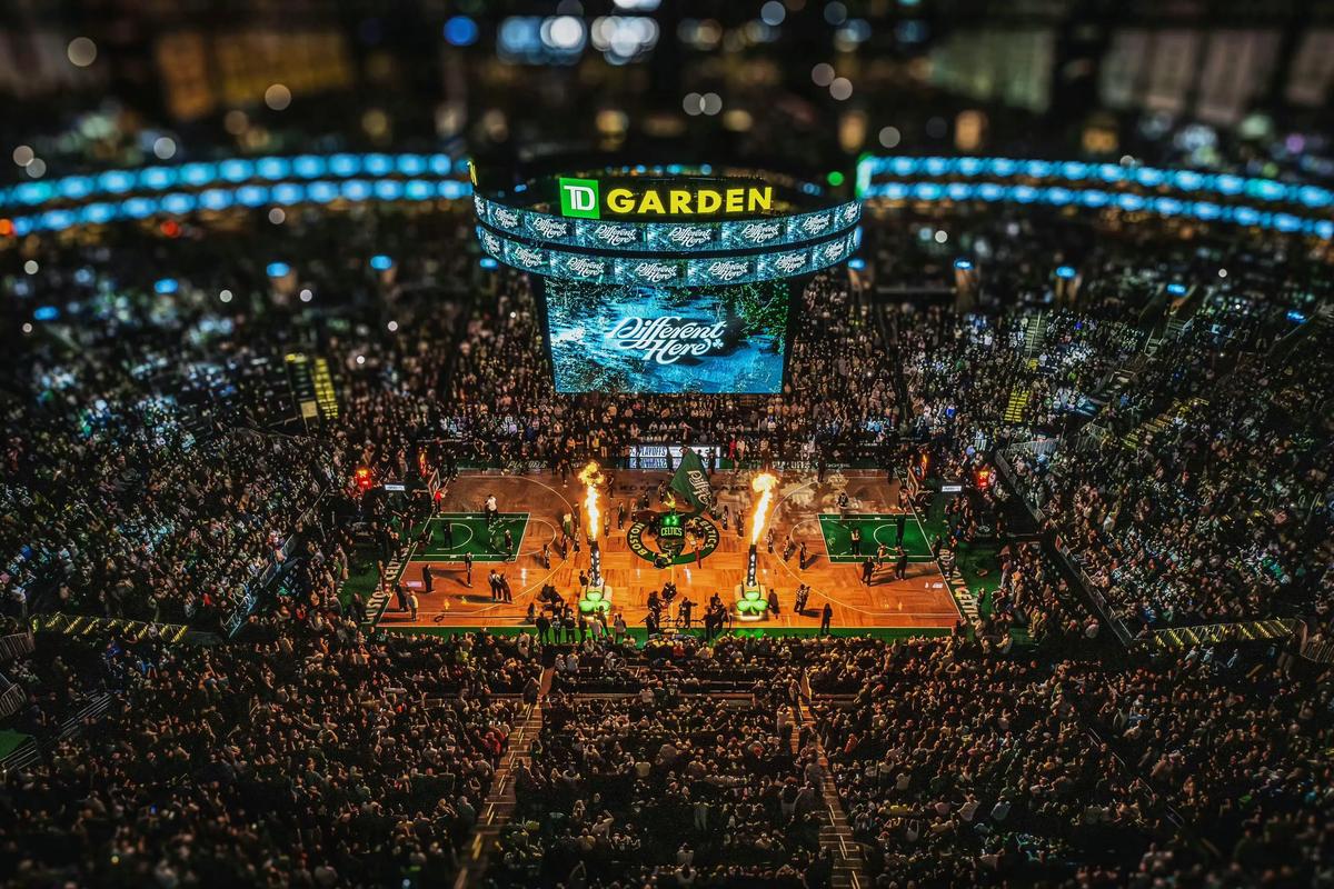 西甲：皇马主场3-0击败皇家贝蒂斯