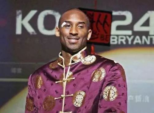 湖人浓眉哥篮下统治力助球队连胜